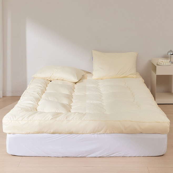 홈즈리빙 반반 두꺼운 매트리스 토퍼, 버터옐로우