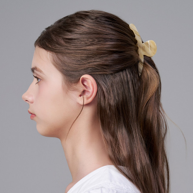 화이트샌즈 아세테이트 클래식 중형 집게핀 아르데스