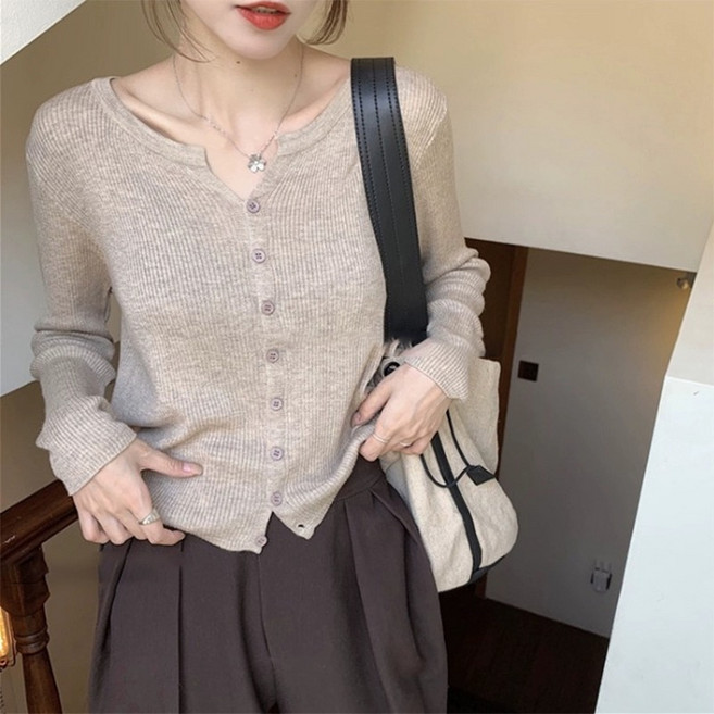 I'M MONG 女款 Marbel V領毛衣修身針織開襟衫