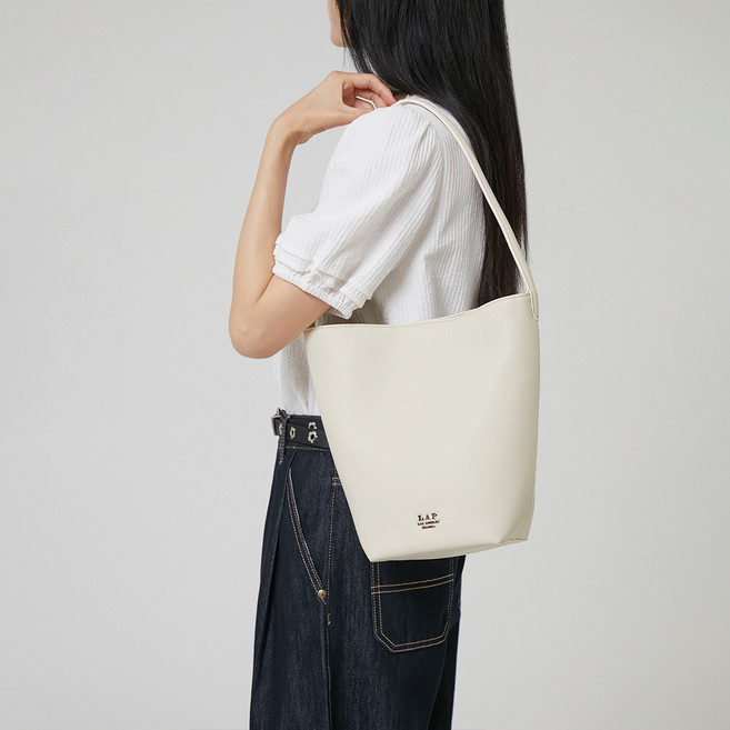 랩 여성용 소피 버킷백 AR7AB824