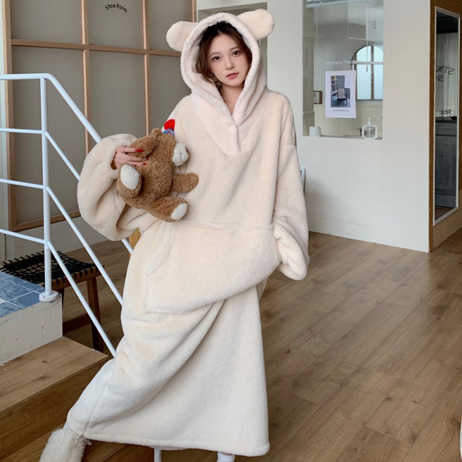 세컨핑크 여성용 곰순이 두툼 극세사 오버핏 후드 수면 원피스 잠옷