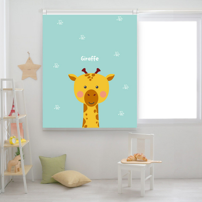 끌래망스 실사 롤스크린 일반