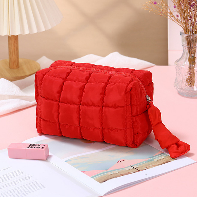 맙소샵 폼폼 누빔 휴대용 여행용 화장품 파우치 BRP1650