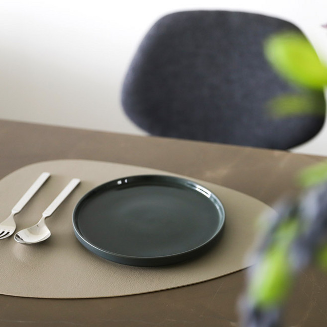 직작 토고 삼각 테이블매트, 43 x 32 cm, 스톤 베이지