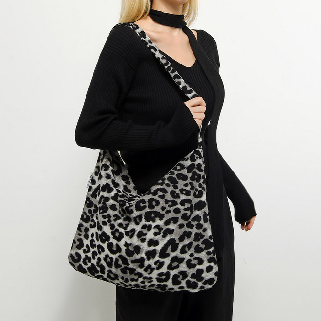 FROMHEAVEN Rasoni 豹紋圖案肩揹包 S491