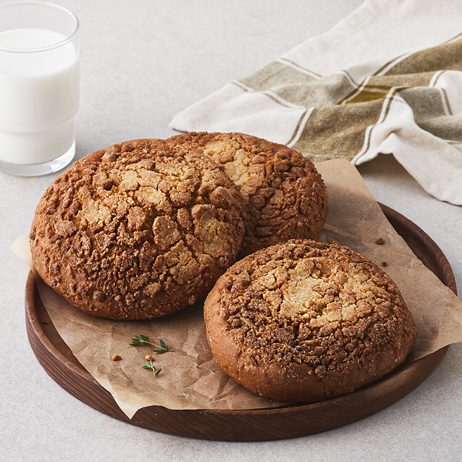 후앙 소보로 품은 소보로빵, 100g, 3개입, 1개