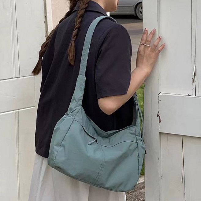 끄레앙 바스락 빅사이즈 크로스 에코 숄더백 1866