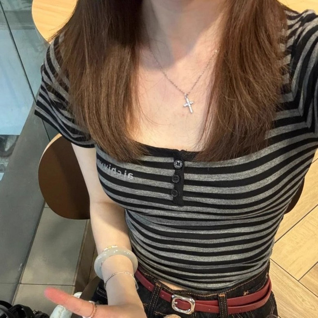 아이엠몽 여성용 슬림핏 라운드넥 스트라이프 반팔 티셔츠 R6H102