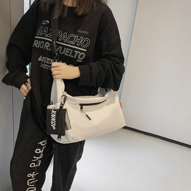 엘쏘 남여공용 커플 노트북 여행 크로스백 + 키링 세트