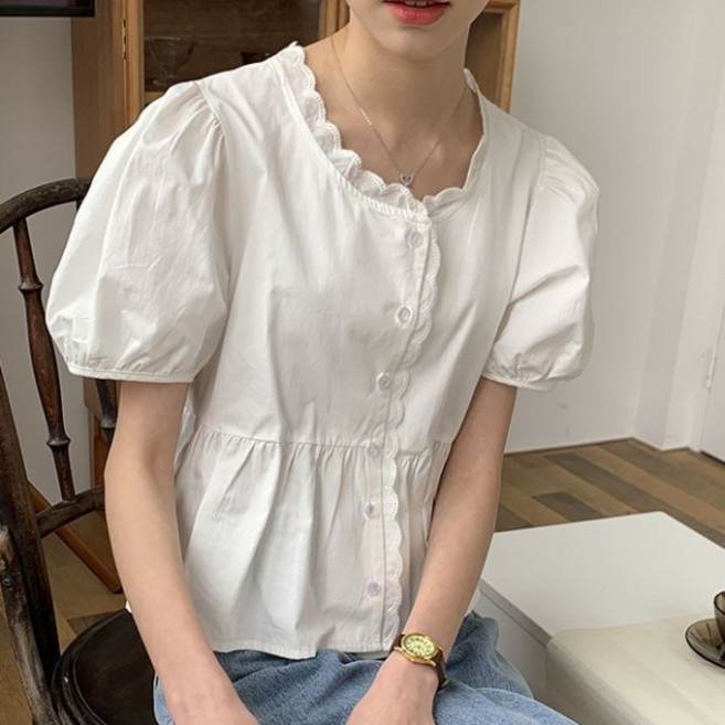 PEONIST 泡泡袖蕾絲方領上衣