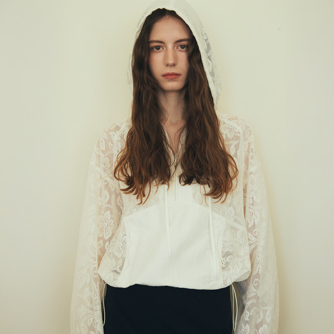 오앨 FLOWER LACE ANORAK