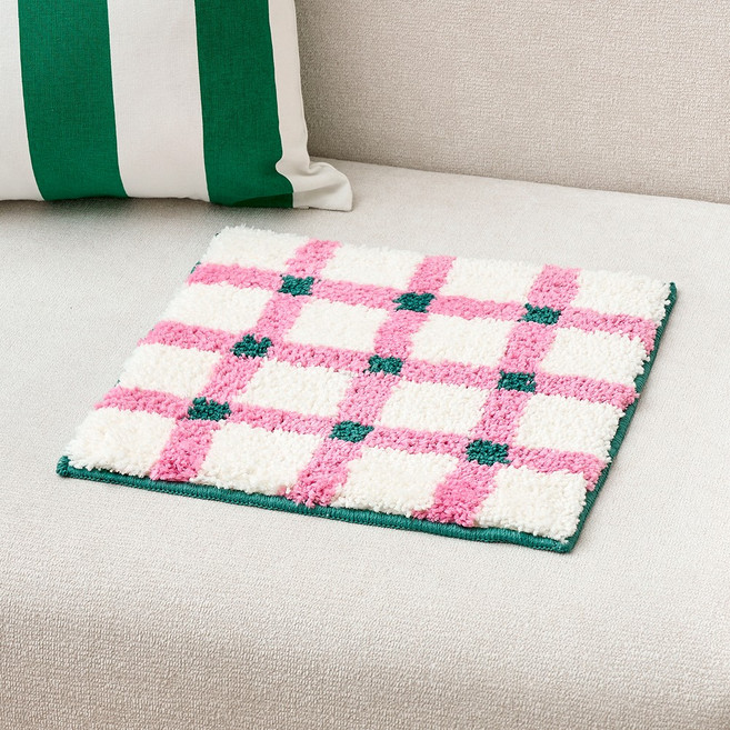 모던하우스 터프팅 체크 패턴 사각방석