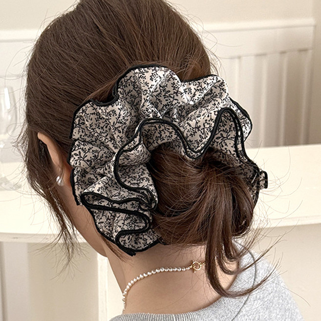 젤루나 4겹 빅사이즈 스크런치 레이어드 플라워 패턴 포니테일 헤어 슈슈 곱창 머리끈 17cm H-224