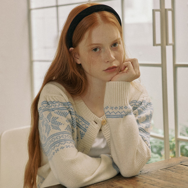 yuppe 女款 TRIANGLE CARDIGAN