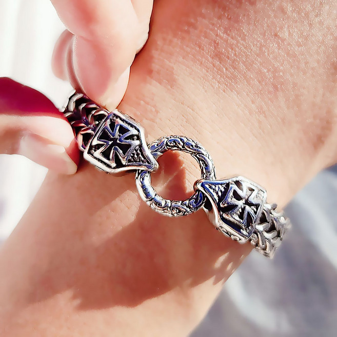 노이드비 남성용 써지컬스틸 십자가버클 더블스피카 체인팔찌