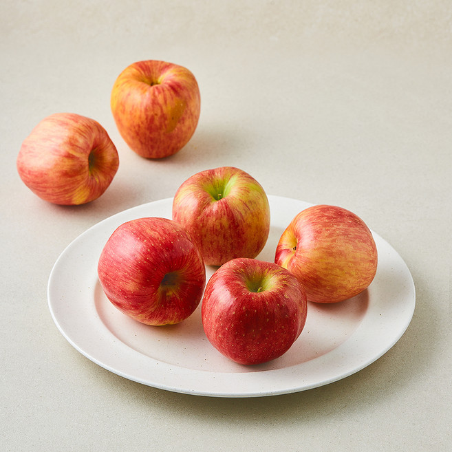 당찬 못난이 사과, 1개, 1.3kg(중과, 4~6입)