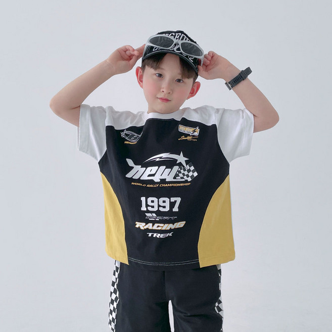 베리클로젯 남아용 주니어 뉴 레이싱 엠블럼 키즈 여름 반팔 티셔츠