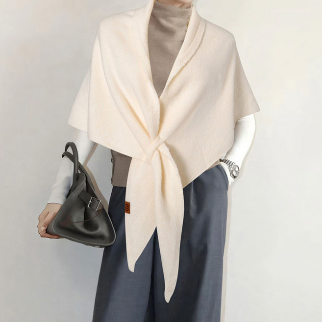 아뗄릭 에트루 캐주얼 삼각 숄 머플러 11163