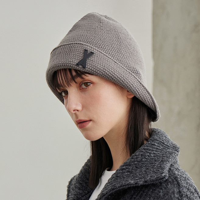 바잘 VA 패치 와이드 브림 니트 버킷햇