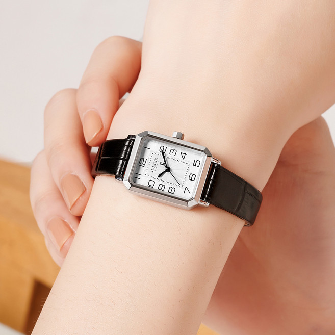쥴리어스 여성용 가죽 밴드 스퀘어 시계 JAT-015A