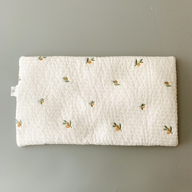 마롤로뜨 자수 누빔 씬 필로우 베개, 싱싱올리브