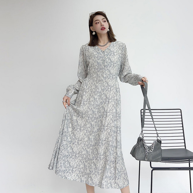 더시럽 여성용 V넥 쉬폰 스모킹 찰랑 롱 원피스