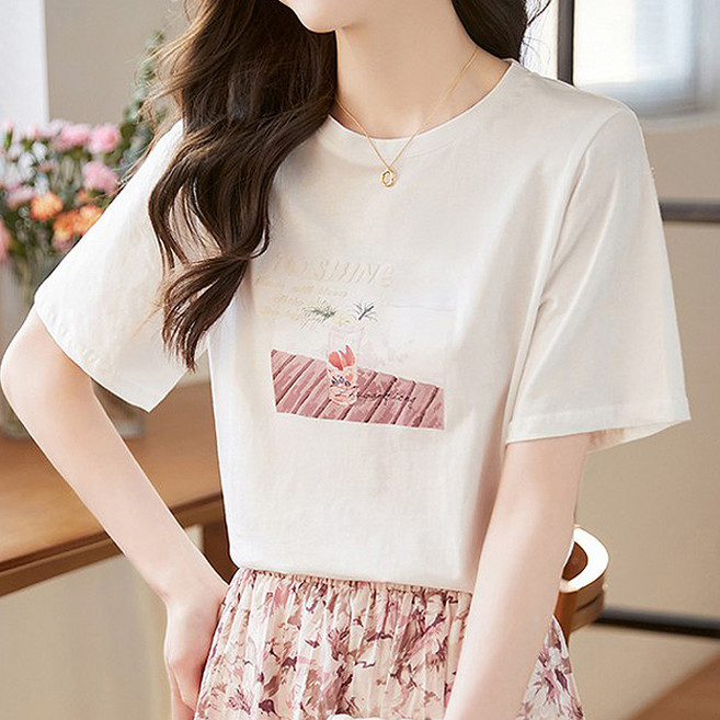 Queenis 女款Rosy圓領印花T恤