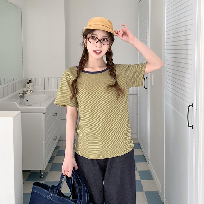 시크블랙 여성용 번너케 배색 단가라 라운드 반팔 티셔츠 cpt17579k62