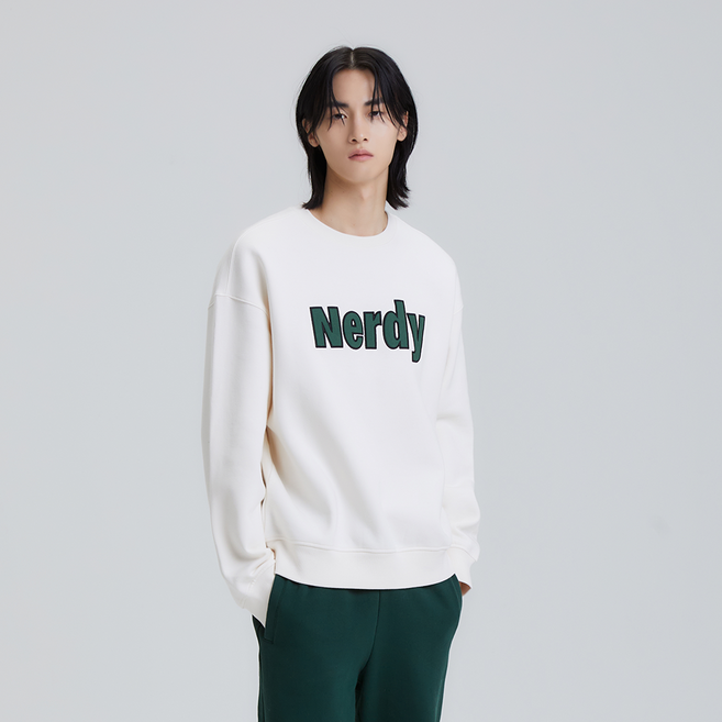 널디 남녀공용 볼드 로고 브러시드 스웻 셔츠