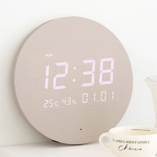 KAPPA 코지 글로우 무선 LED 벽시계, 위커 베이지