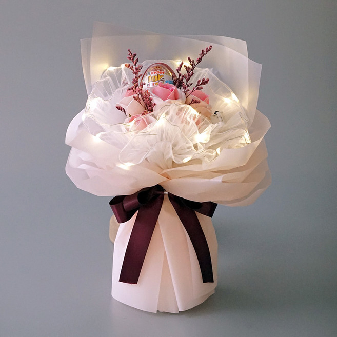 morningscent 킨더조이 투톤 비누꽃 레이스 초콜릿 조명꽃다발, 핑크