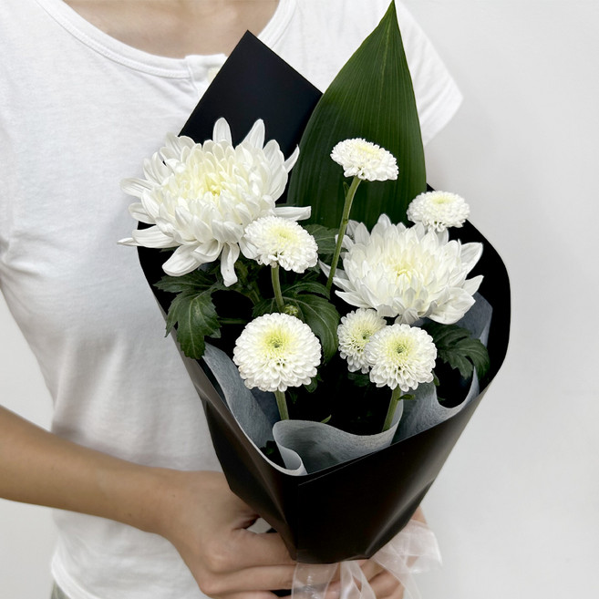 코코도르팜 생화 믹스 성묘 추모 국화 소국 꽃다발, 화이트, 그린