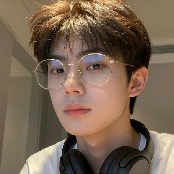 라피던트 국내산 안경사가 만든 블루라이트 차단 안경 Air9