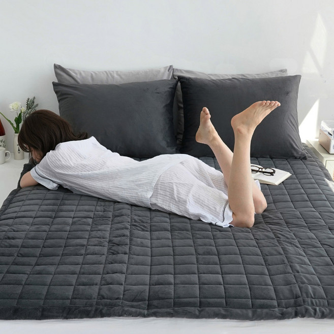 스코홈 더 따뜻한 극세사 카페트 겸 침대패드, 차콜