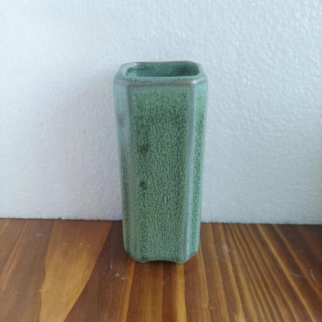 트레오바 굴뚝이 촘촘히 박힌 수직통 멋있는 화분, 1개