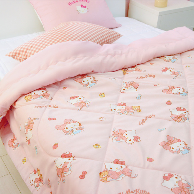 NARA HOME DECO 三麗鷗四季薄被 Hello Kitty 新蝴蝶結款 150 x 200 cm, Hello Kitty 新絲帶