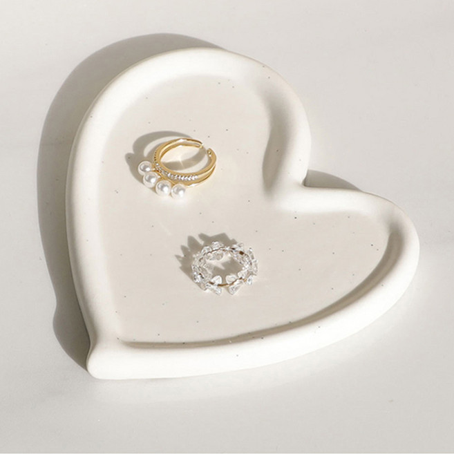 대한 세라포름 트레이, 하트 쿠앤크