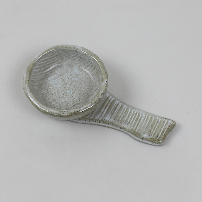 달소금 핸드메이드 도자기 소스볼 종지 소스그릇 겸 수저받침, 화이트, 1개