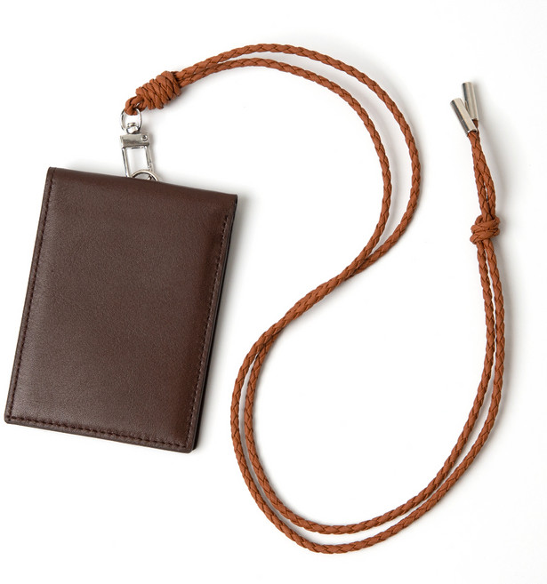 블랑플뢰르 슬림 소가죽 목걸이 카드지갑