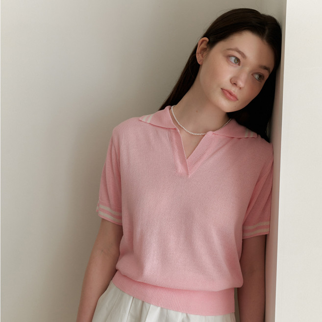 yuppe 女款線條領針織衫