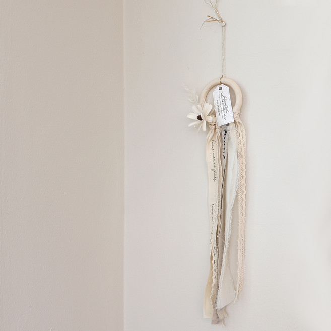 아스파시아 따스한 우드링 리본드림캐쳐 + 선물포장 세트, 화이트