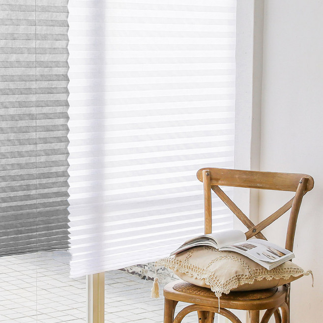 The Zari 黏貼式百葉窗2入 可防風、防寒、保護隱私 強力附著力 適用於所有季節 有效遮光和阻隔微小粉塵