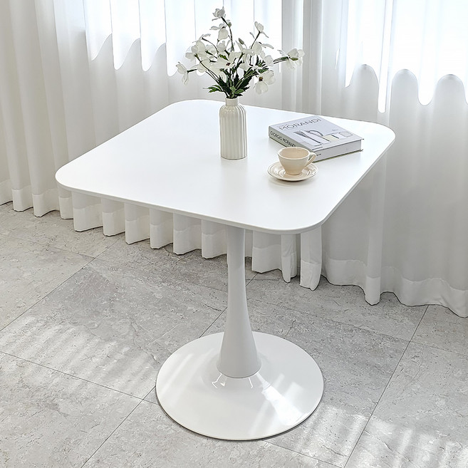 비에프컴퍼니 러블리 사각테이블 페인팅 도장 상판 두께 18mm, 화이트, 4인용