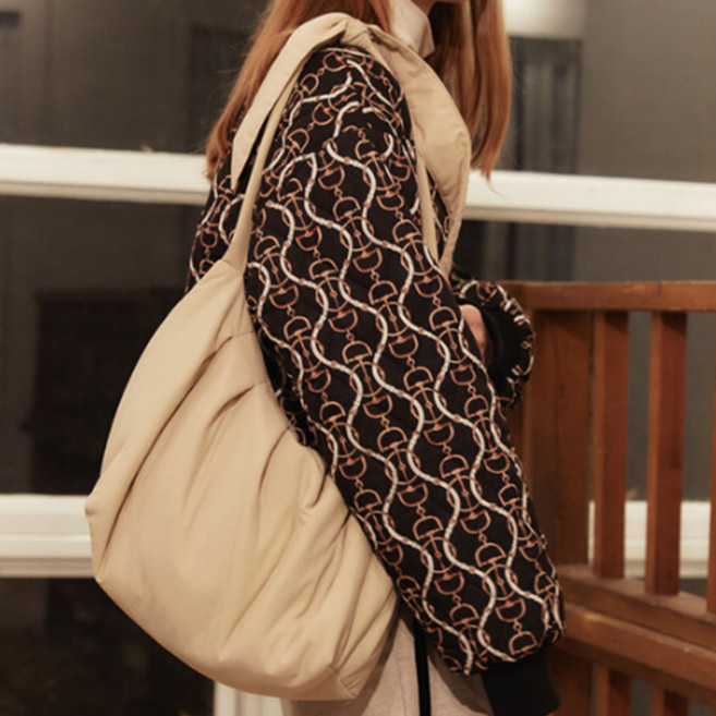 1159스튜디오 A3 PADDING DUMPLINGS BAG