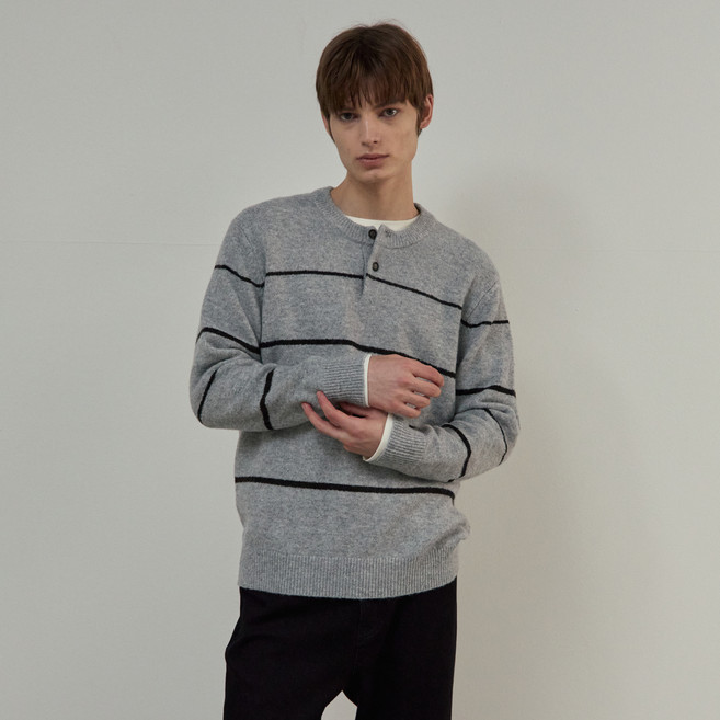 마인드브릿지 남녀공용 컨피 헨리넥 세미오버핏 니트 MZKT71A4