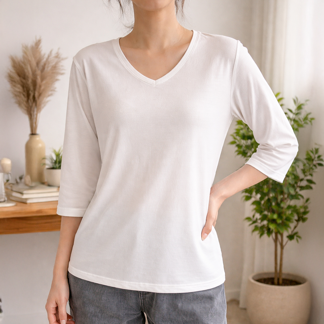 Lalaon 女款簡約V領八分袖彈性T恤 26TSP3692