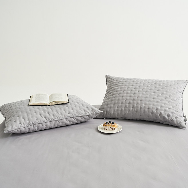 데시뉴 브리즈 스테이 누빔 지퍼형 베개커버