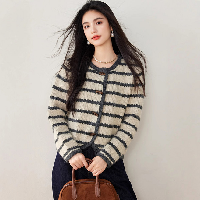 PEONIST 女款寬鬆條紋針織開襟衫
