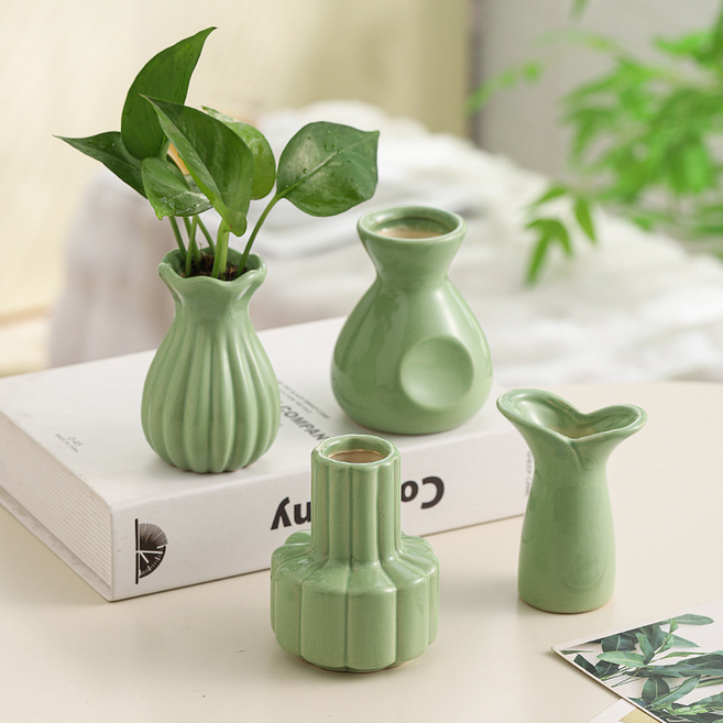 델리리움 미니 오브제 인테리어 크리미한 컬러 화병 4종 세트, 그린