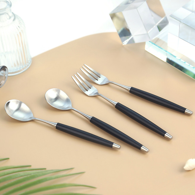 보겐 국산 르비앙 샤틴 티스푼 + 포크 2인 세트 블랙, 1세트, 티스푼 2p + 티포크 2p